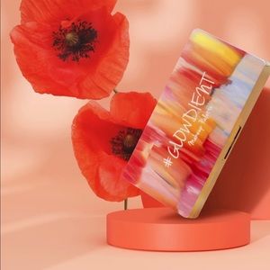 Pretty Filter Glowdient Makeup Palette